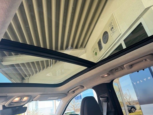 Volvo XC90 – Bild 12