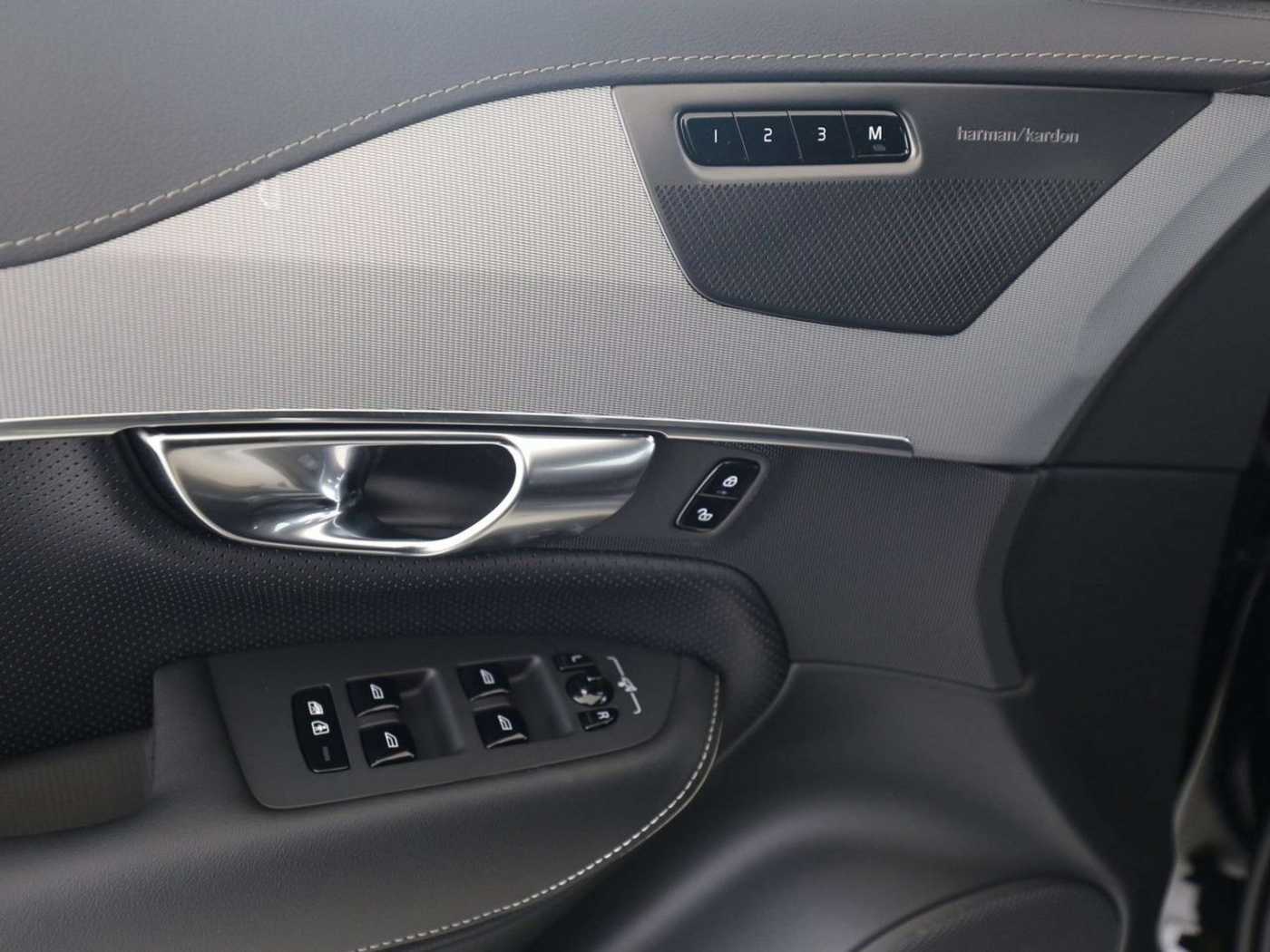 Volvo XC90 – Bild 10