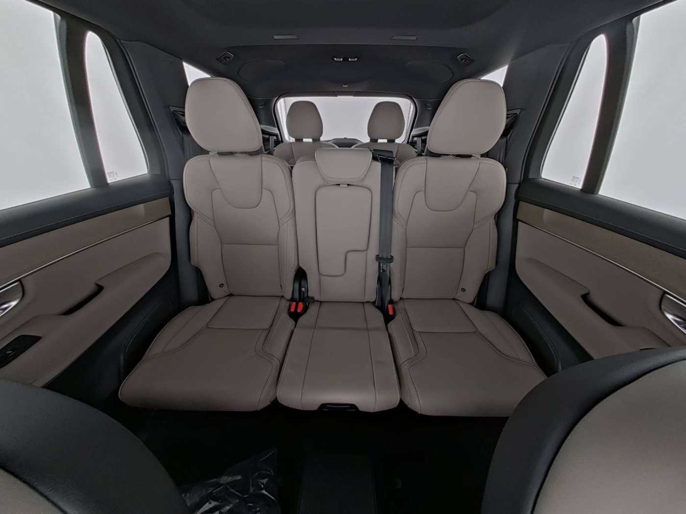 Volvo XC90 – Bild 8