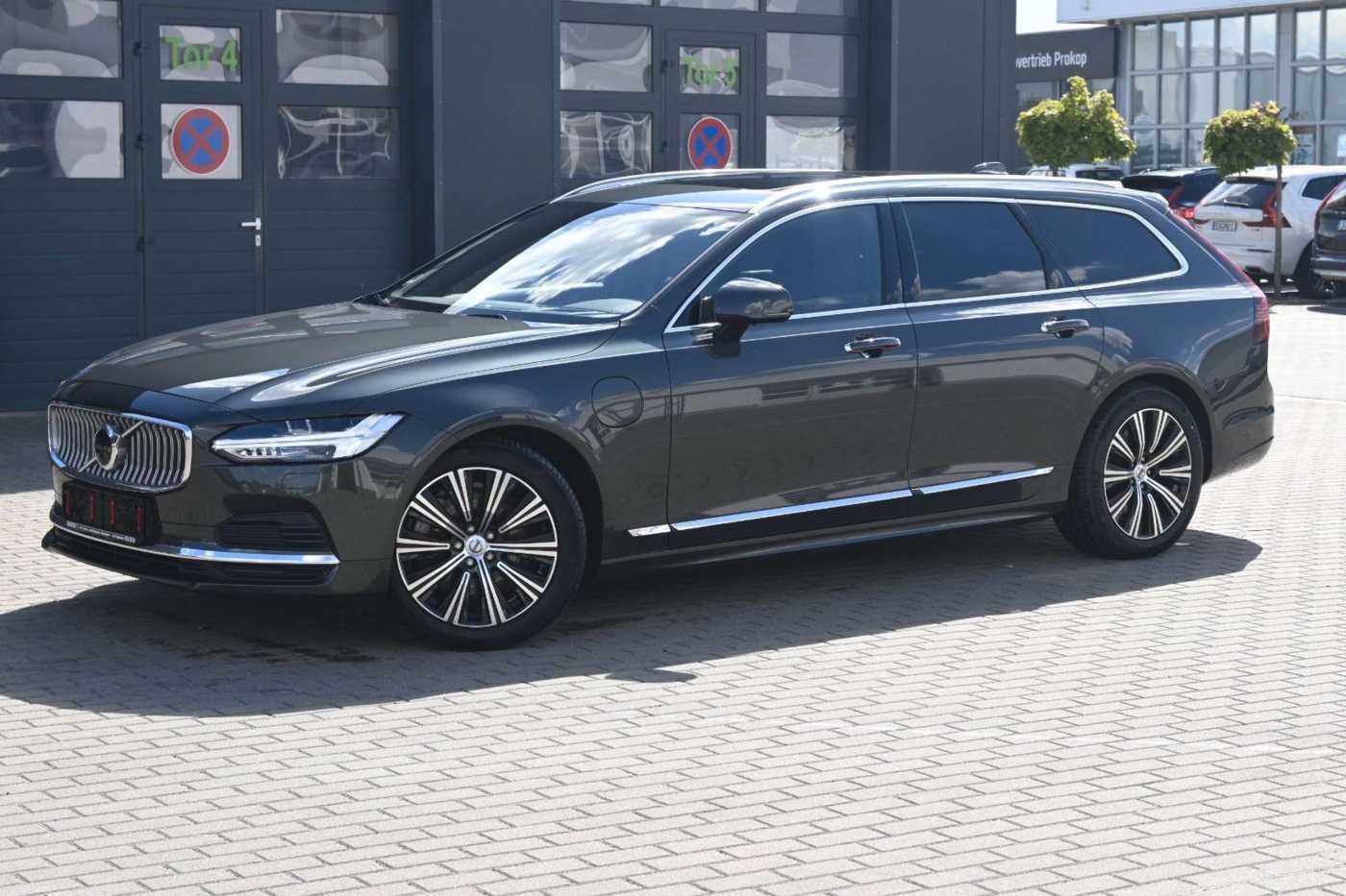 Volvo V90