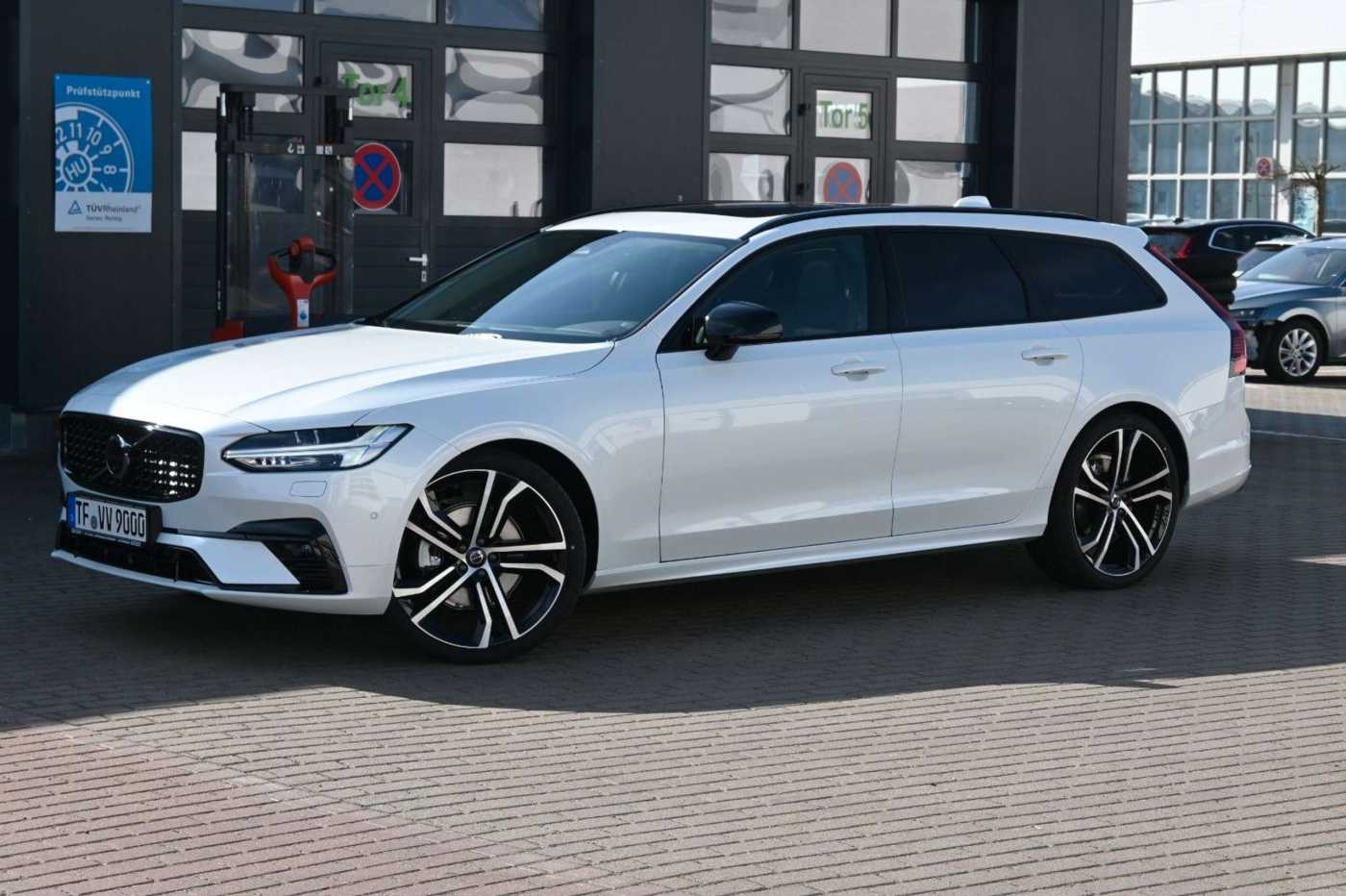 Volvo V90