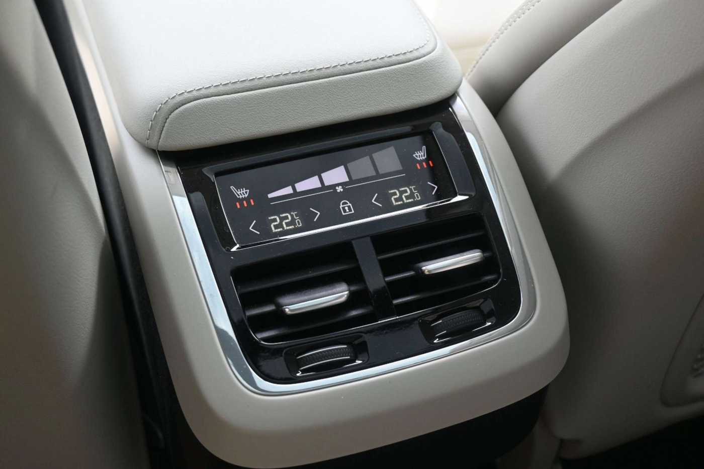 Volvo XC60 – Bild 16