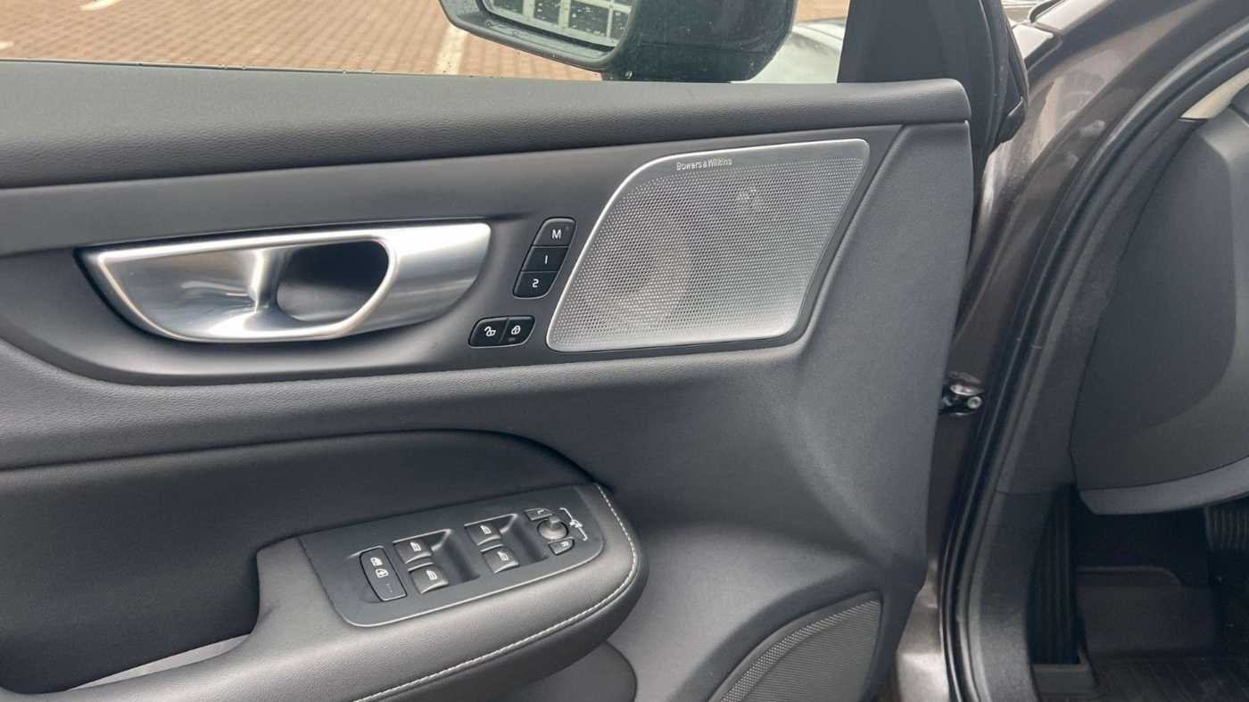 Volvo V60 Cross Country – Bild 17