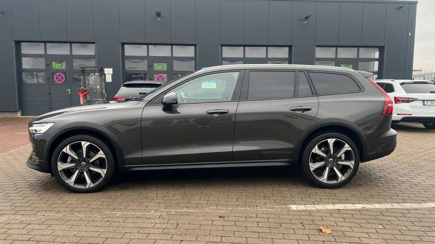 Volvo V60 Cross Country – Bild 4