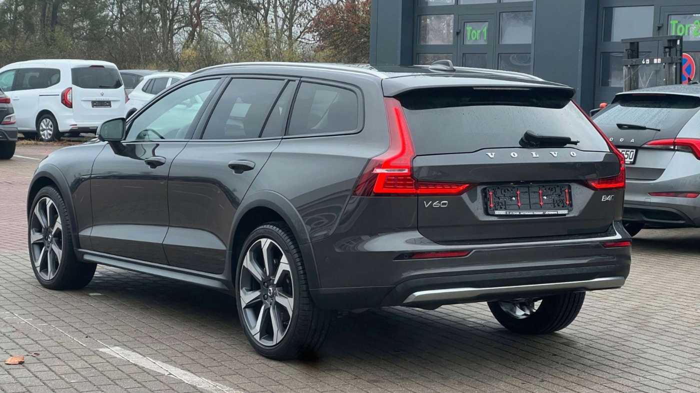 Volvo V60 Cross Country – Bild 5
