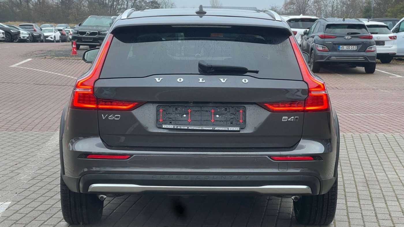 Volvo V60 Cross Country – Bild 6