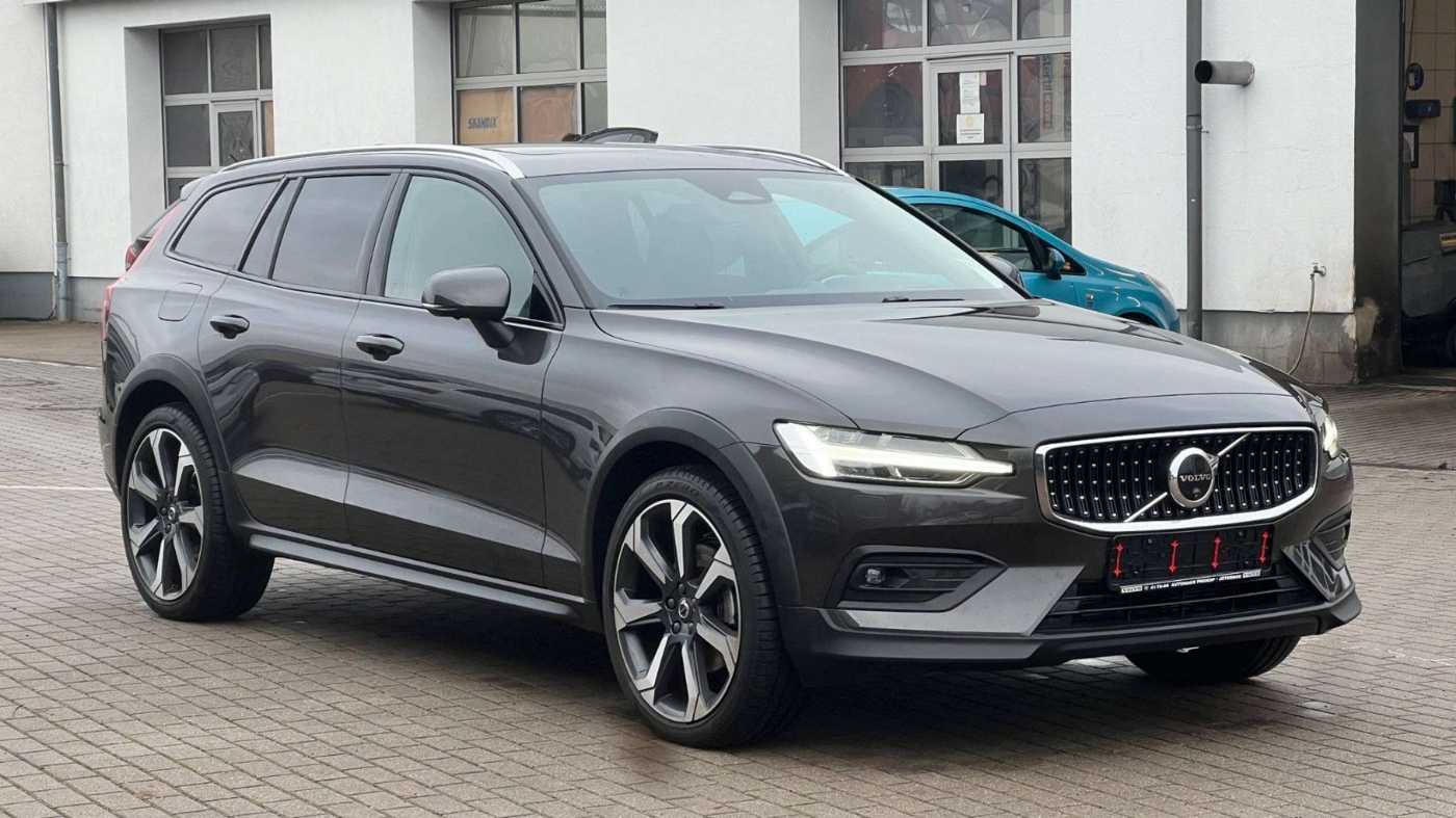 Volvo V60 Cross Country – Bild 9