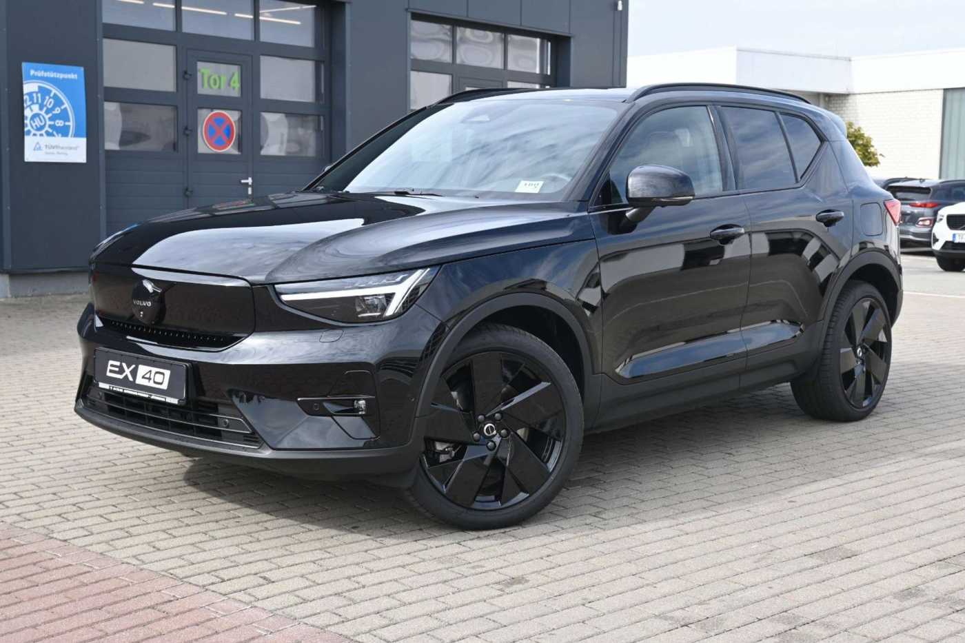 Volvo EX40