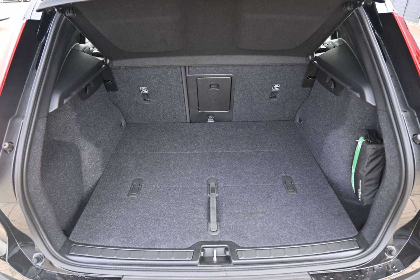 Volvo EX40 – Bild 16
