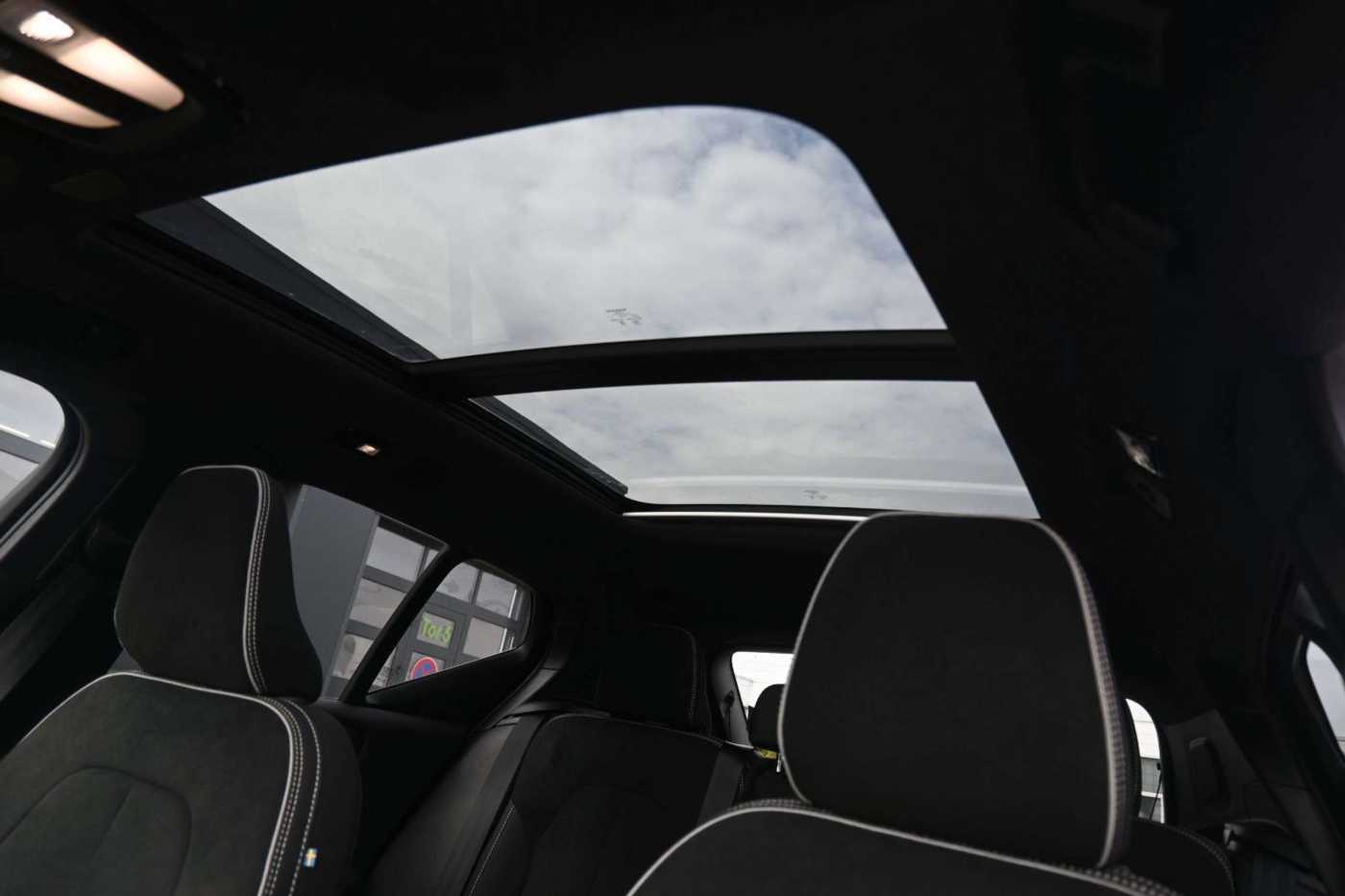 Volvo EX40 – Bild 27