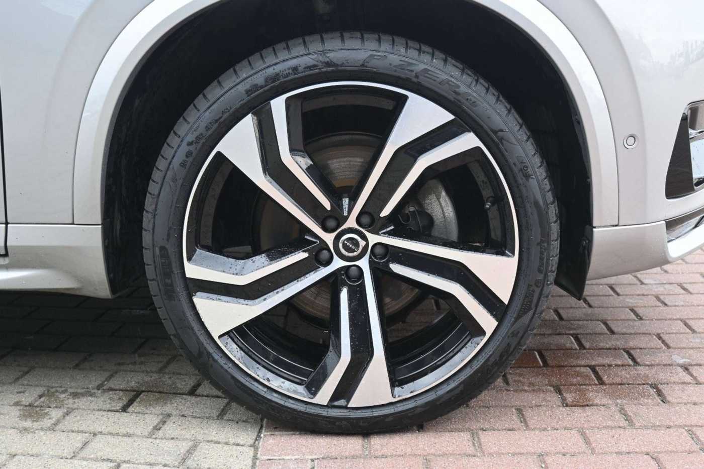Volvo XC90 – Bild 11