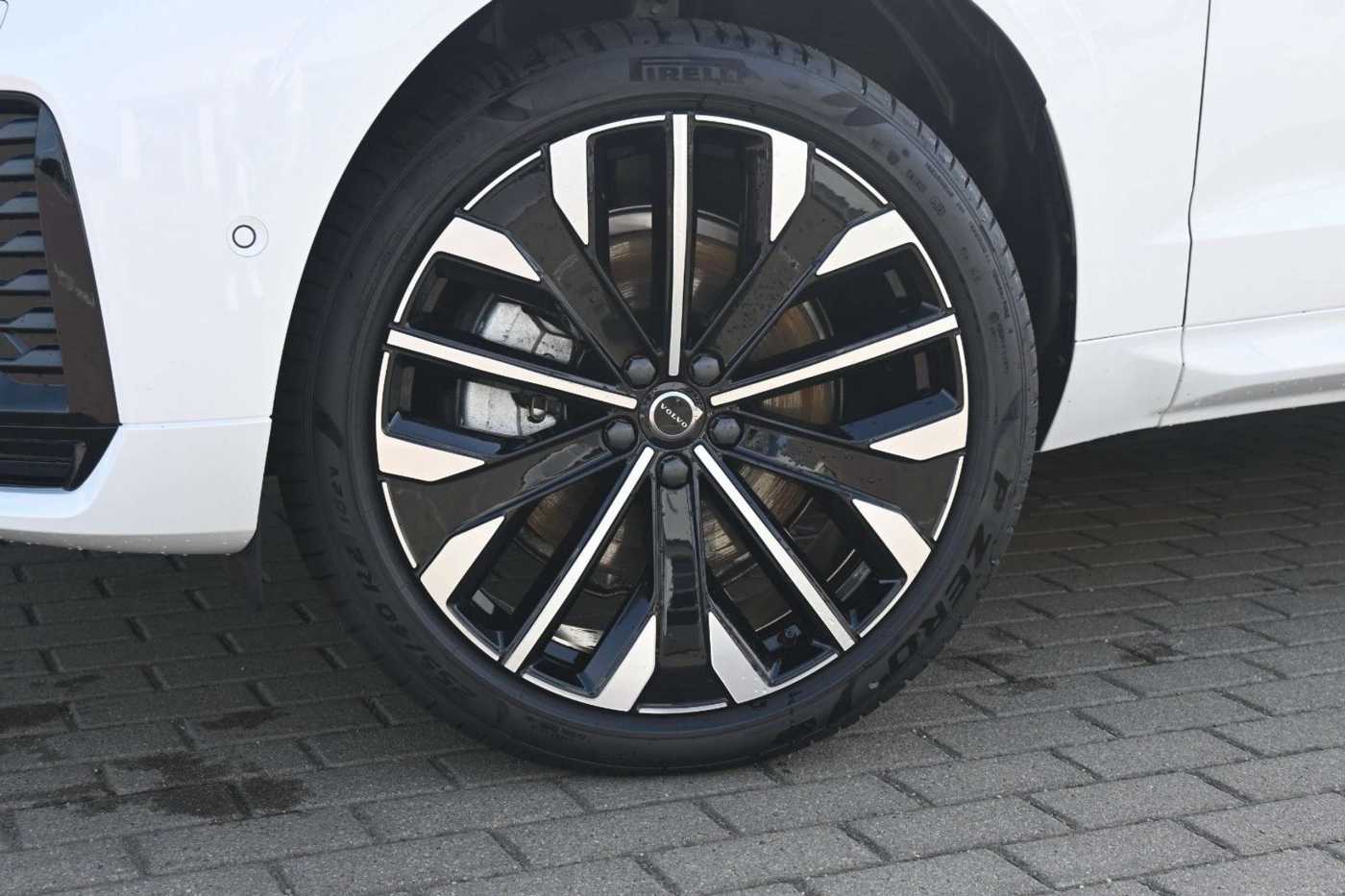 Volvo XC60 – Bild 2