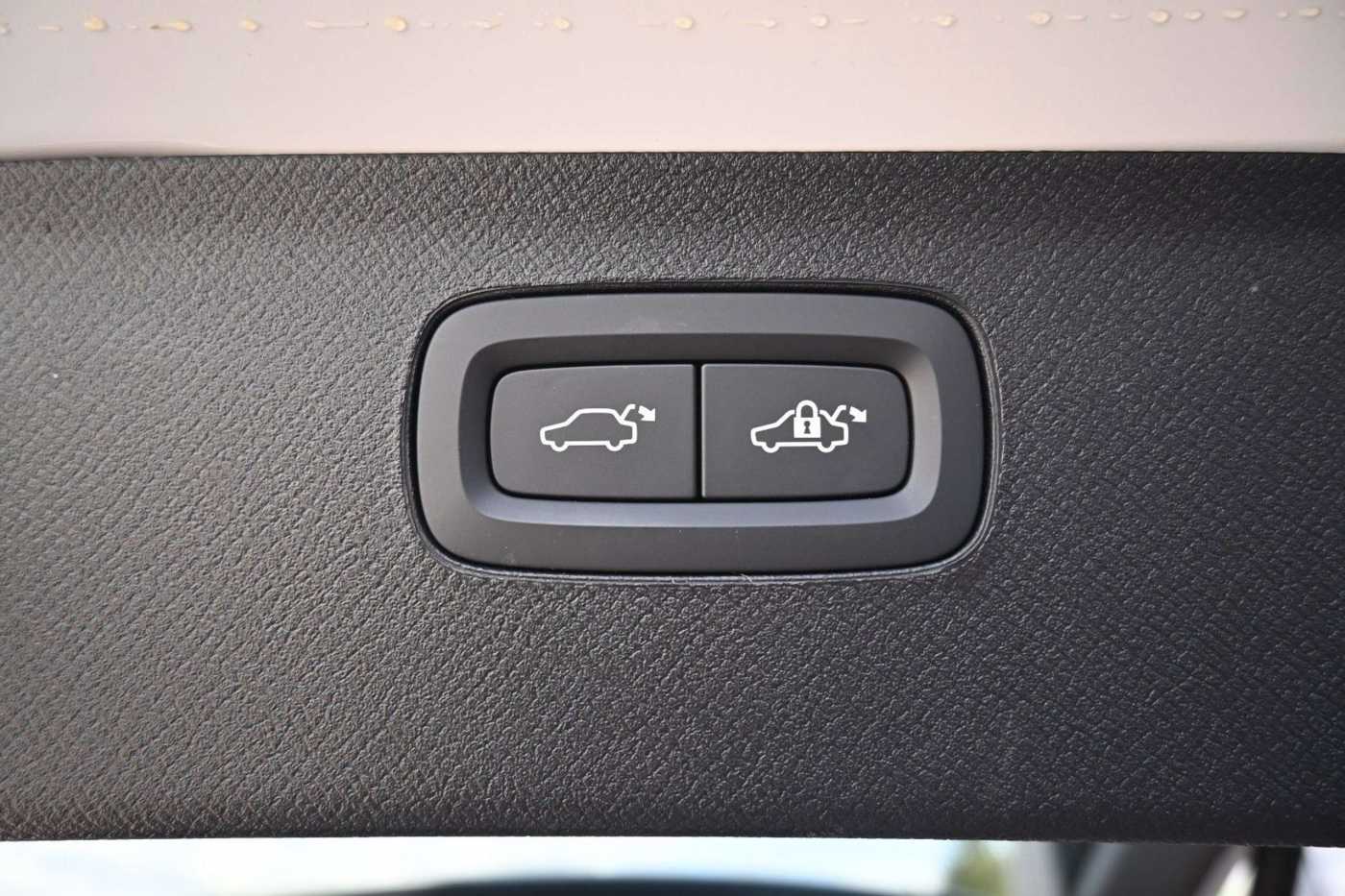 Volvo XC90 – Bild 18