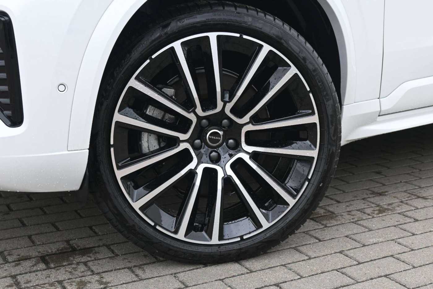 Volvo XC90 – Bild 11