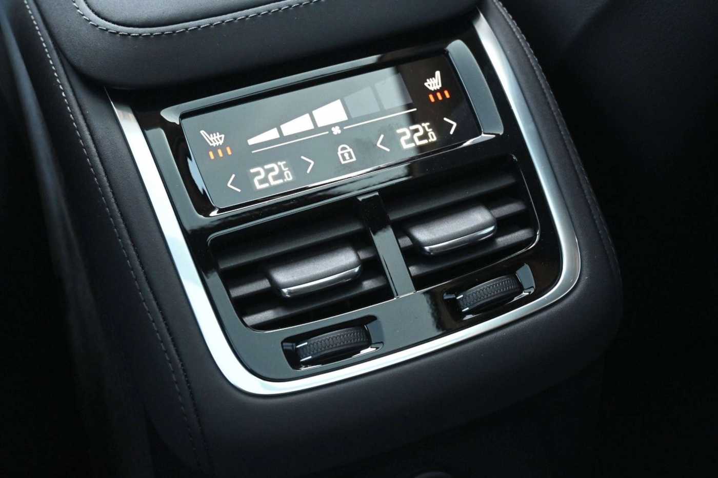 Volvo XC90 – Bild 16