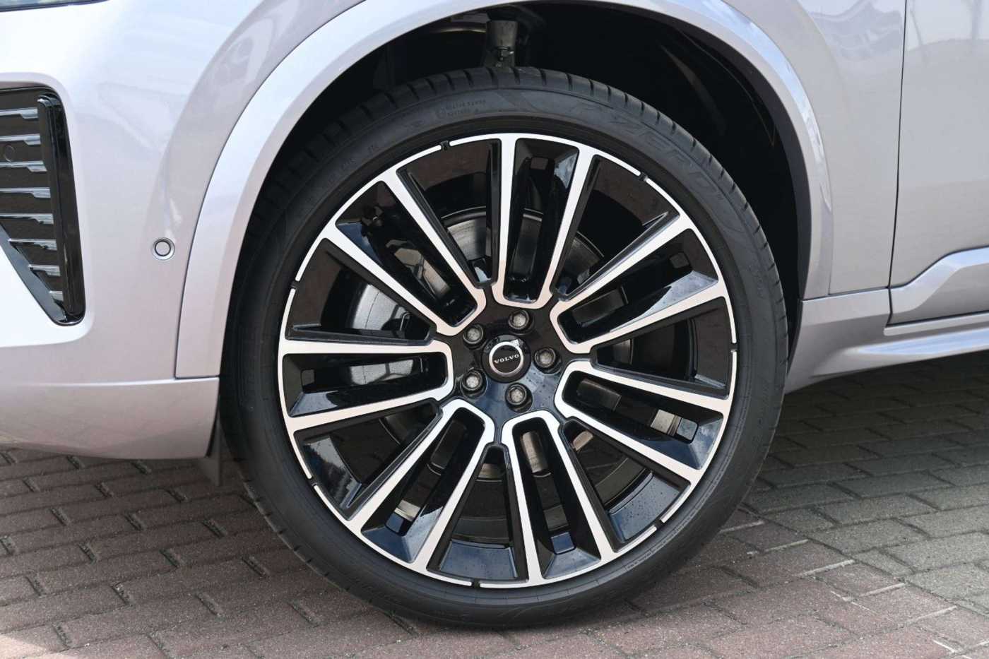Volvo XC90 – Bild 3