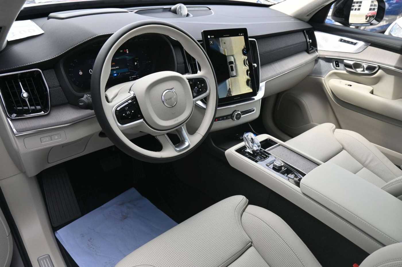 Volvo XC90 – Bild 12