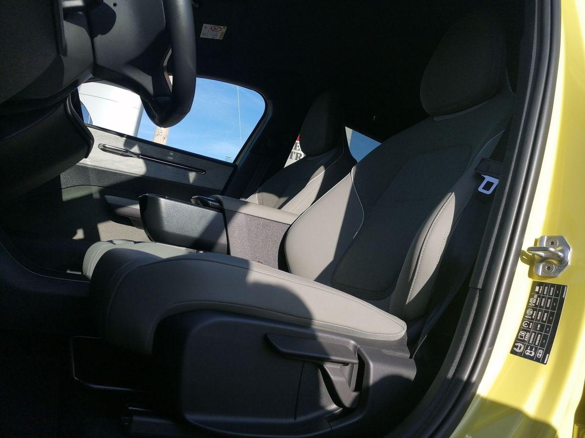 Volvo EX30 – Bild 21