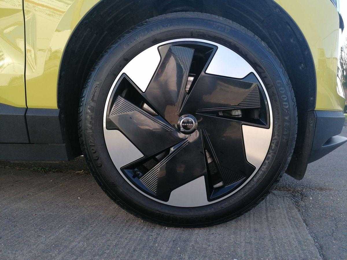 Volvo EX30 – Bild 9