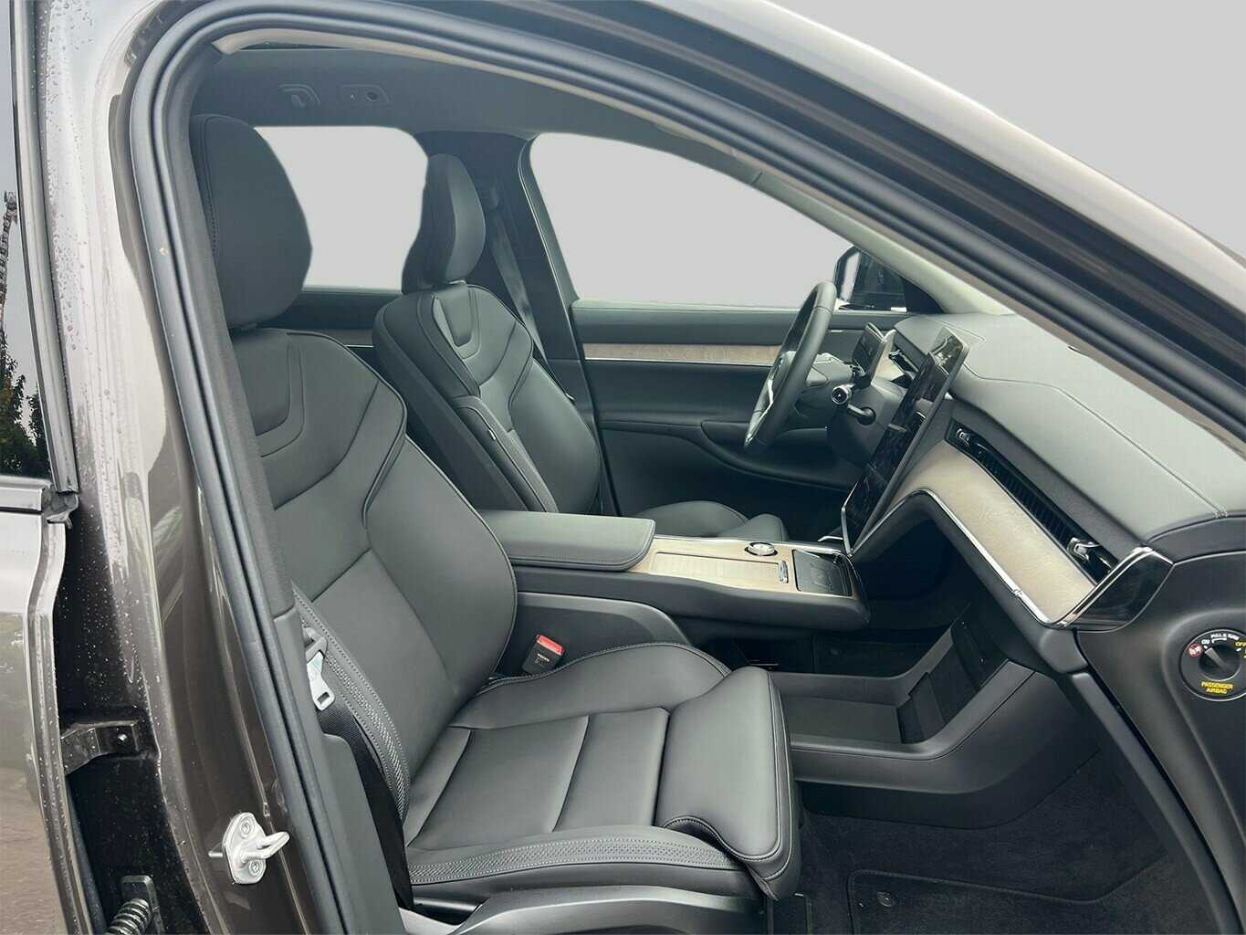 Volvo EX90 – Bild 8