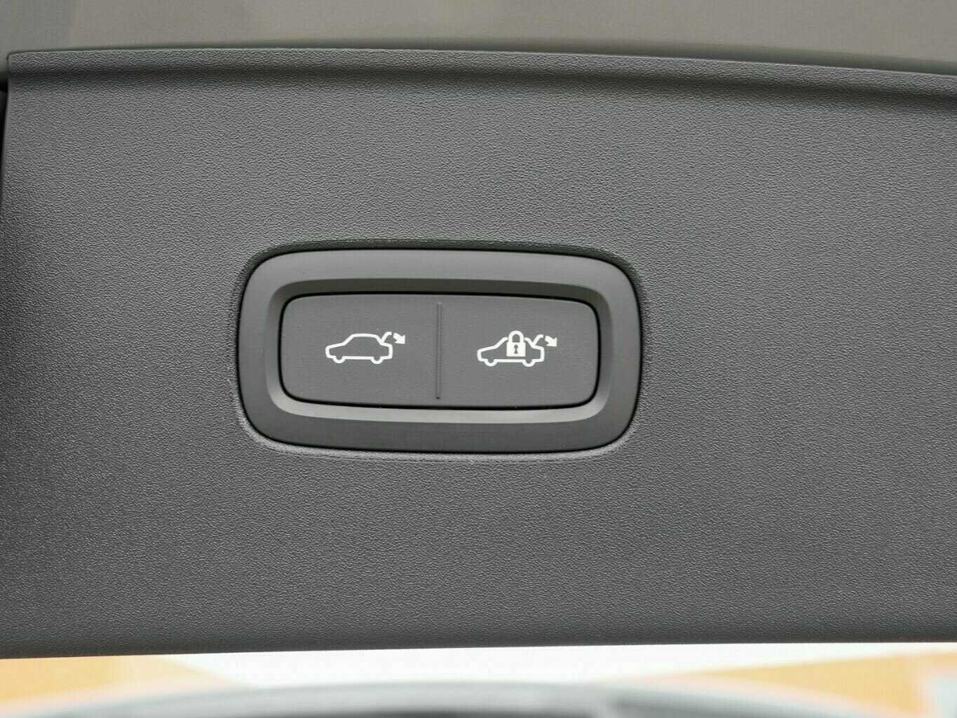 Volvo EX90 – Bild 8