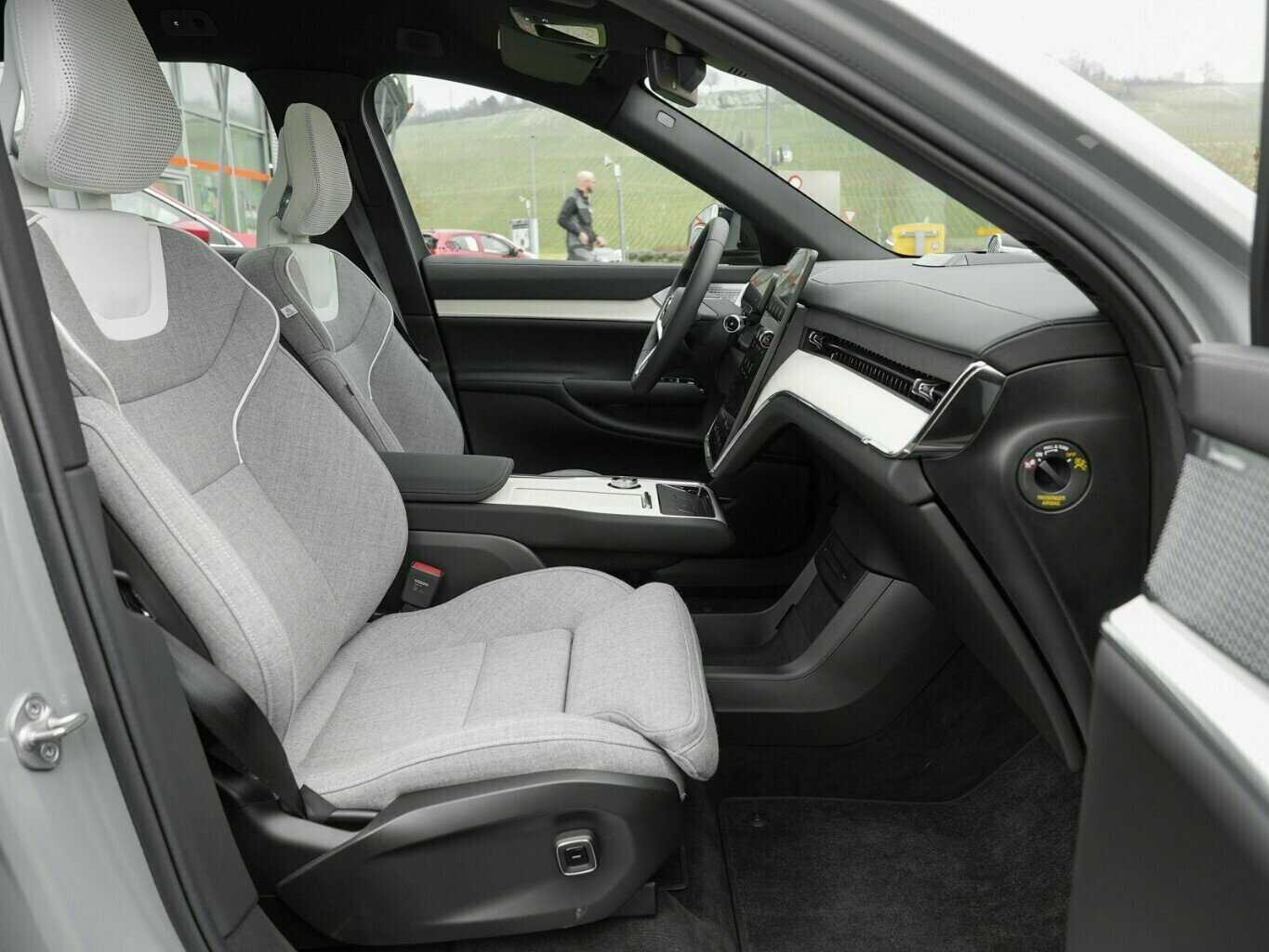 Volvo EX90 – Bild 9