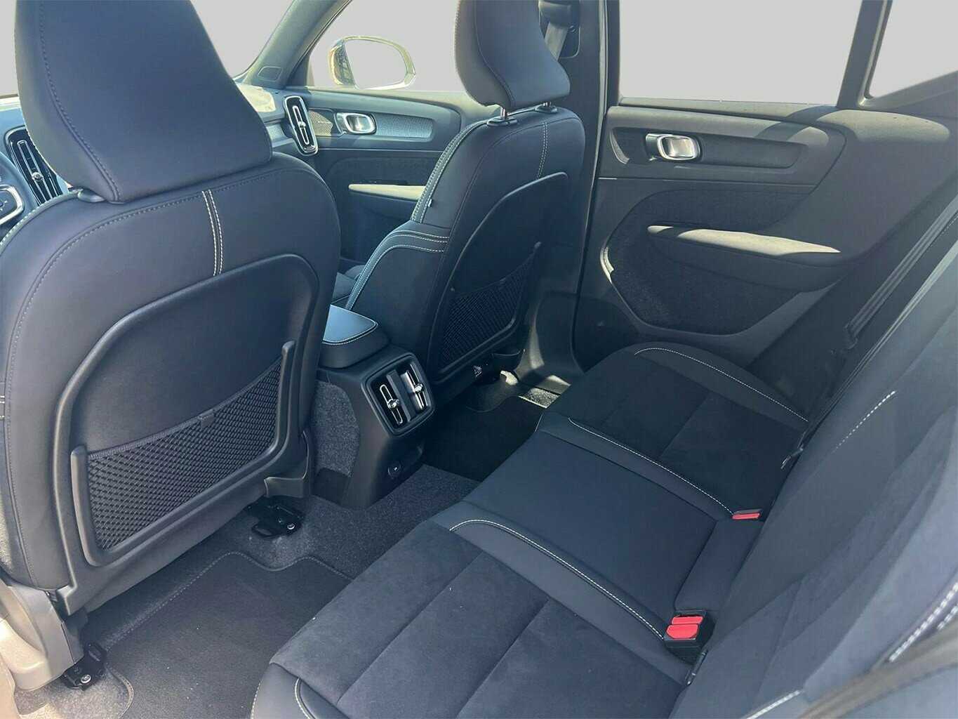 Volvo EX40 – Bild 15