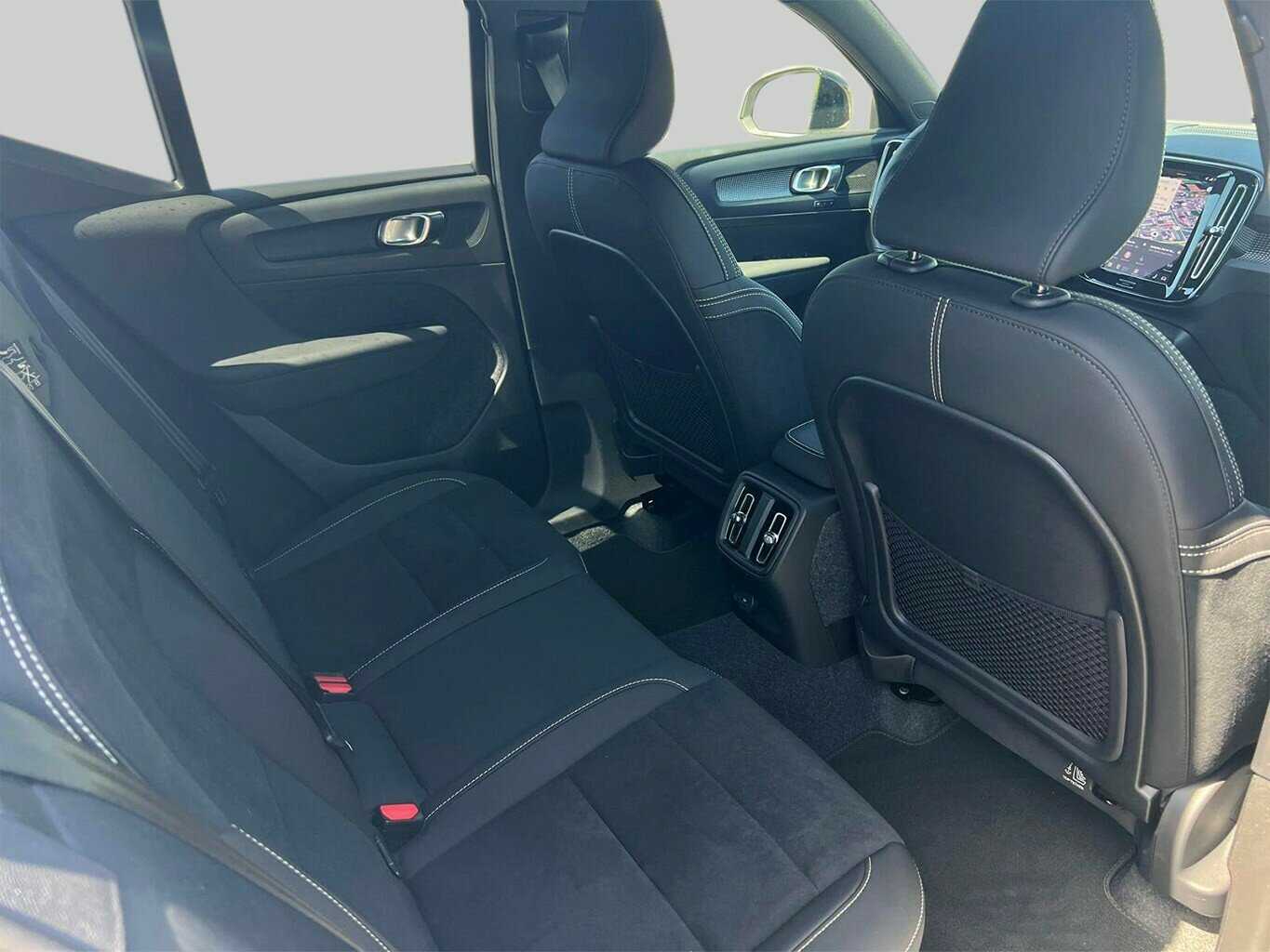 Volvo EX40 – Bild 17