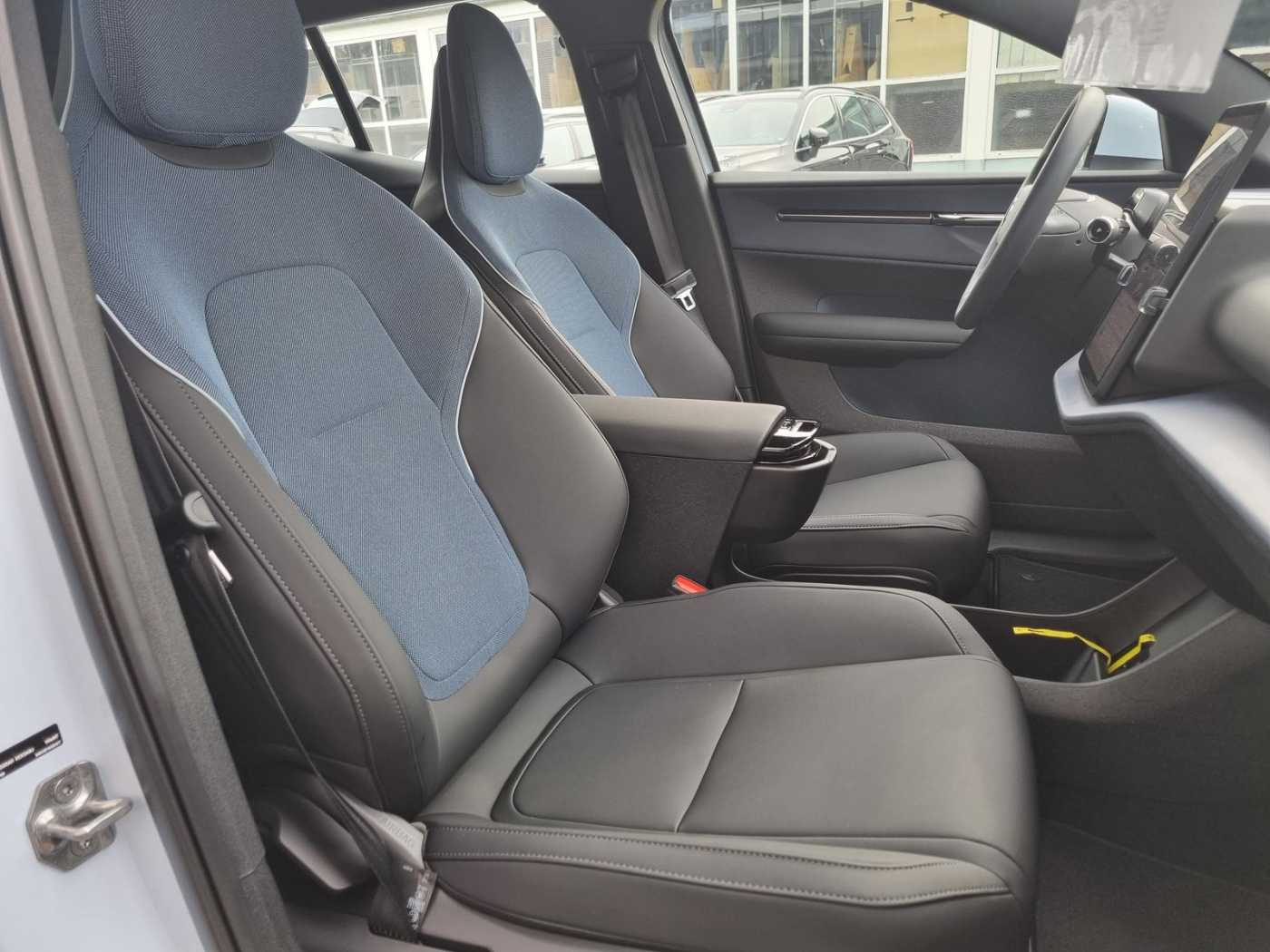 Volvo EX30 – Bild 6