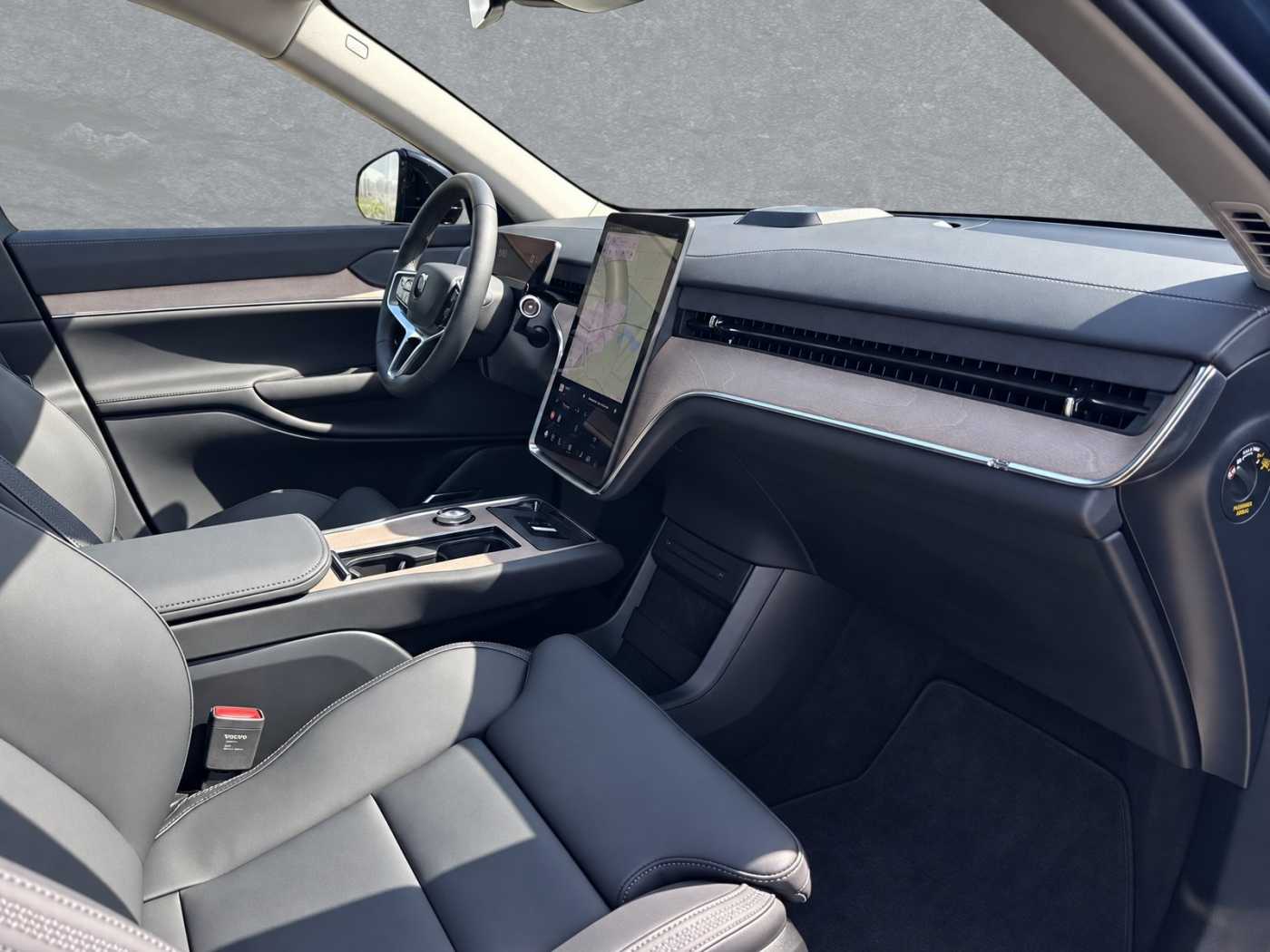 Volvo EX90 – Bild 12