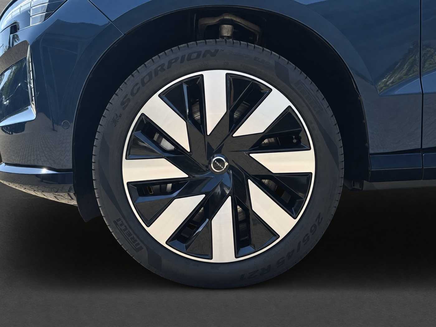 Volvo EX90 – Bild 9