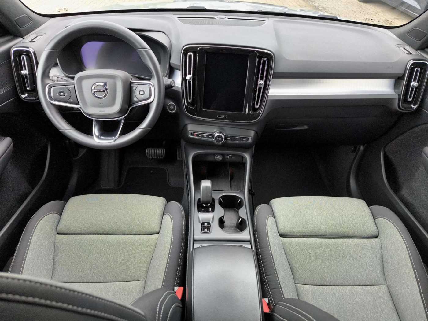 Volvo XC40 – Bild 12