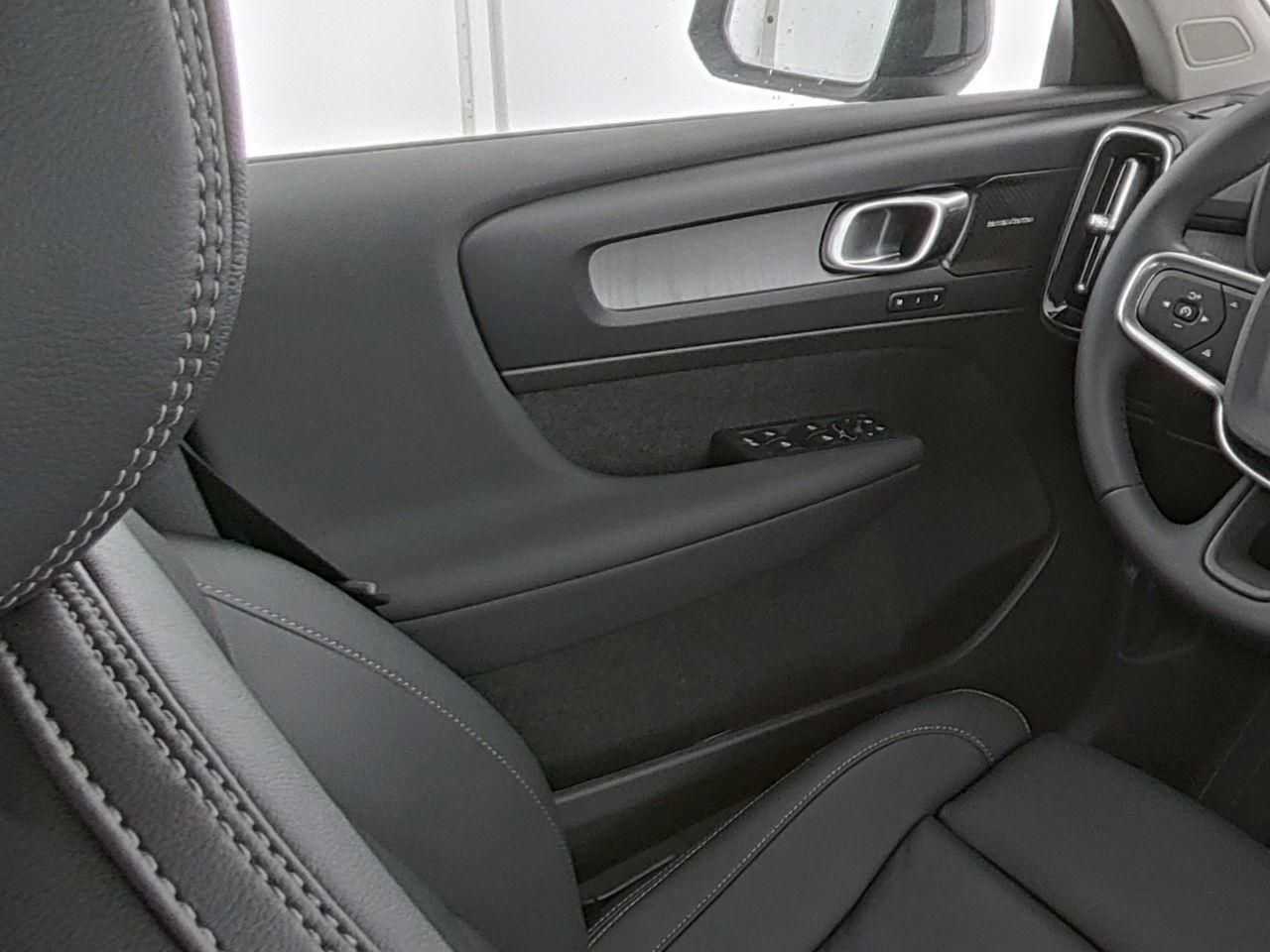 Volvo XC40 – Bild 12