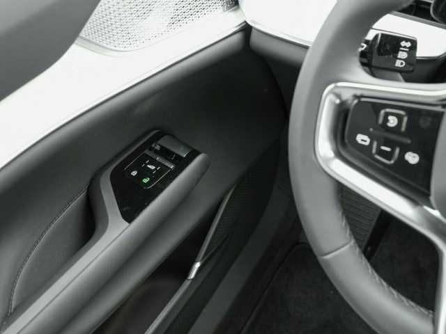 Volvo EX90 – Bild 14