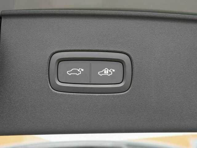 Volvo EX90 – Bild 7