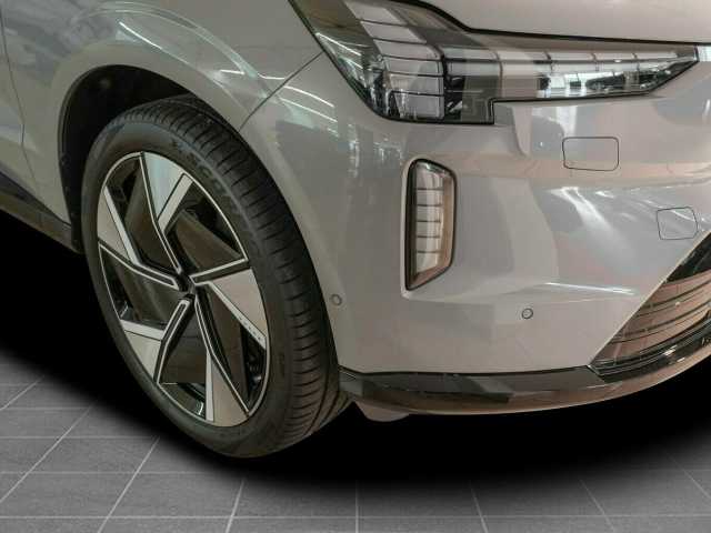 Volvo EX90 – Bild 3