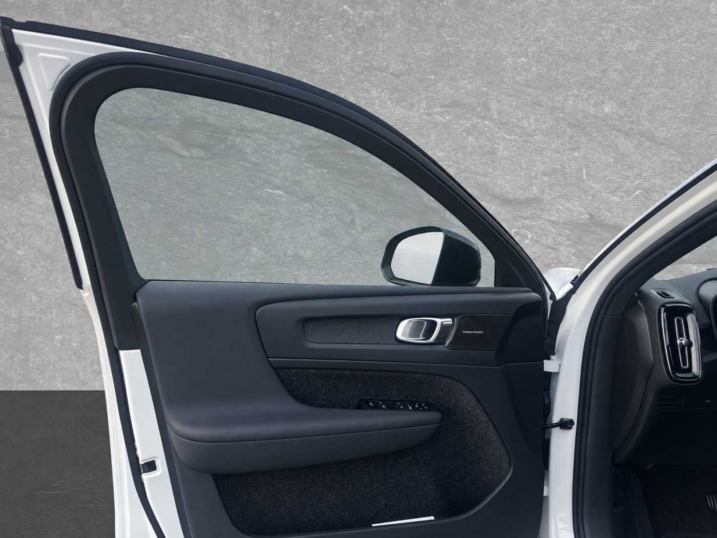 Volvo EX40 – Bild 15