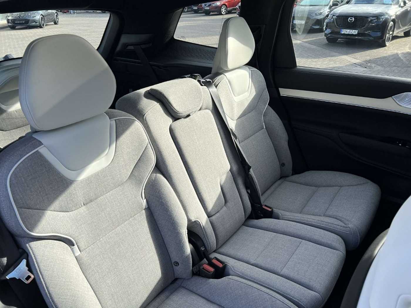 Volvo EX90 – Bild 12