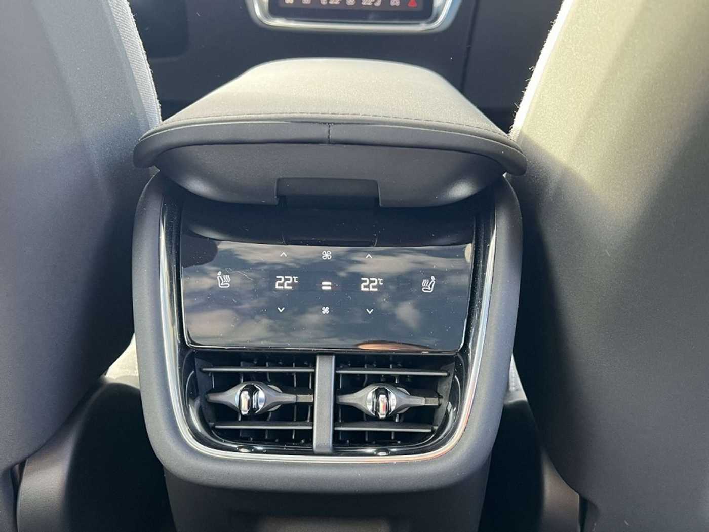 Volvo EX90 – Bild 13