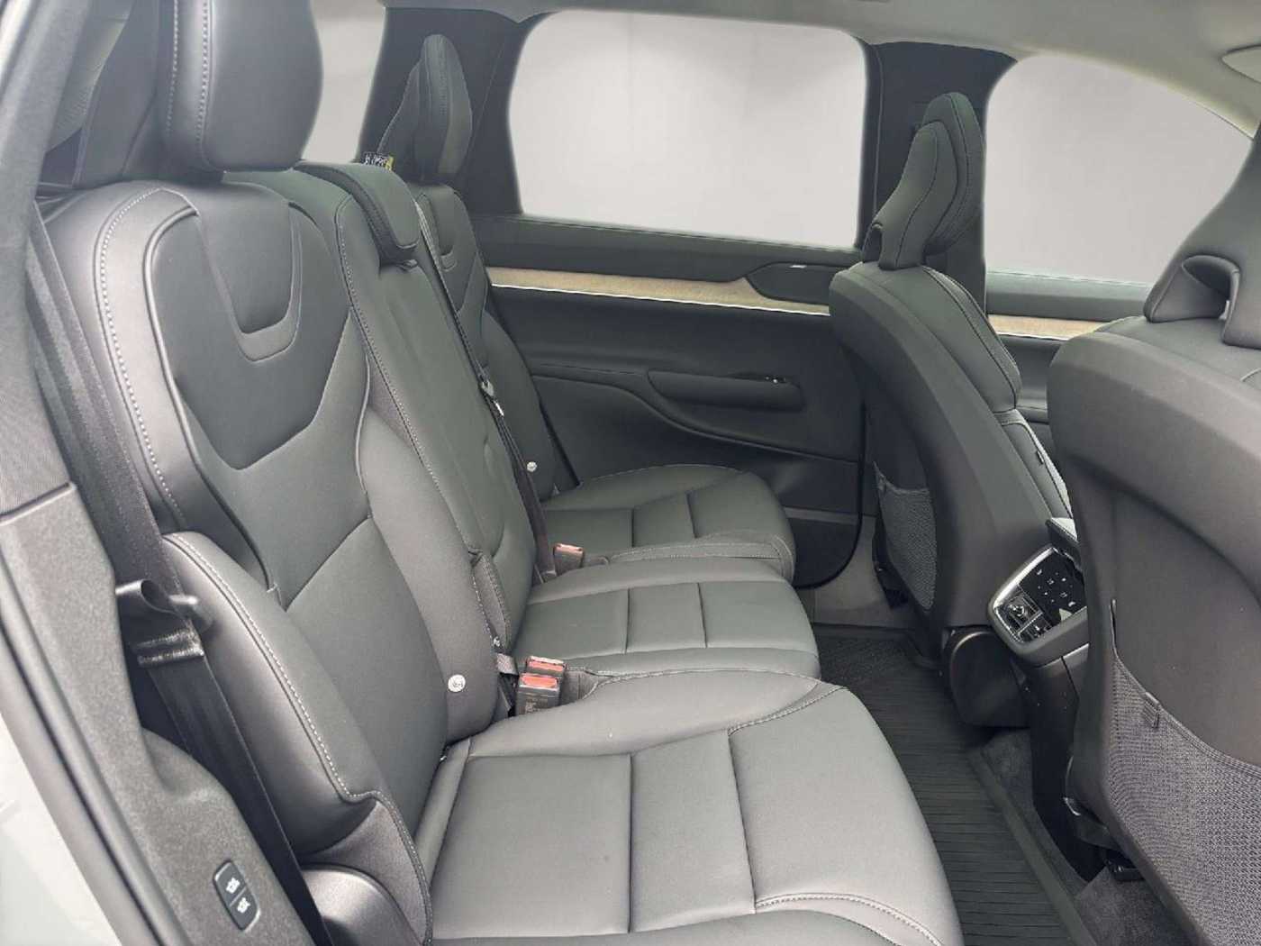 Volvo EX90 – Bild 12