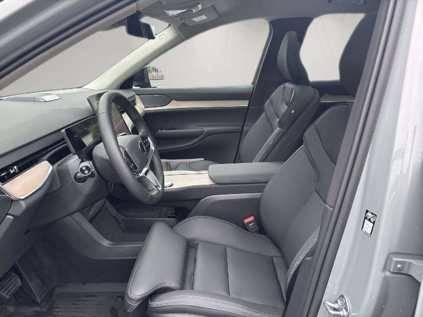 Volvo EX90 – Bild 7