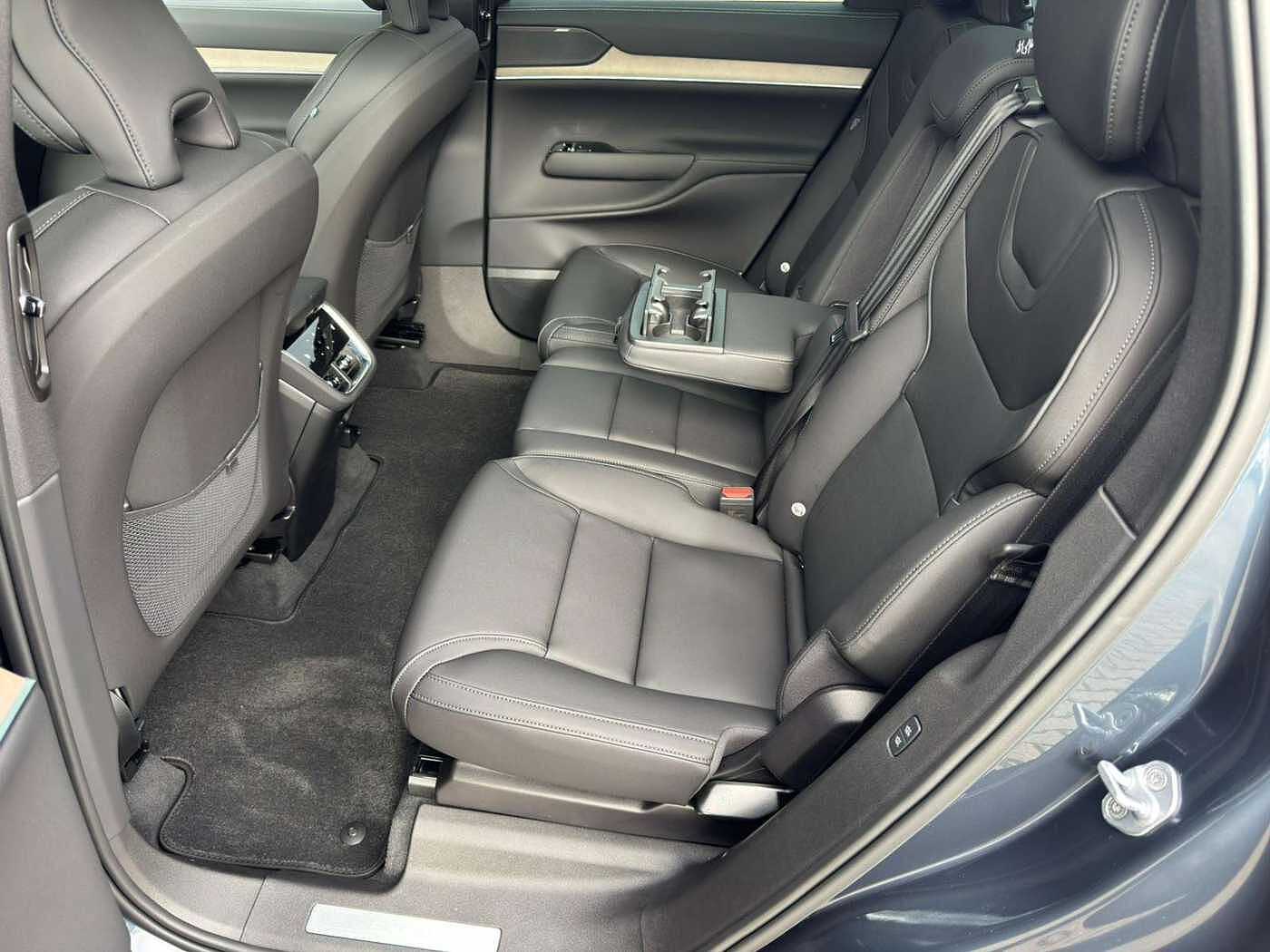 Volvo EX90 – Bild 10