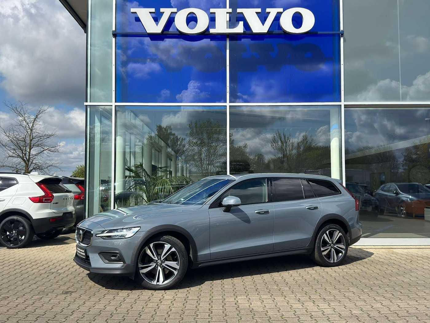 Volvo V60 Cross Country