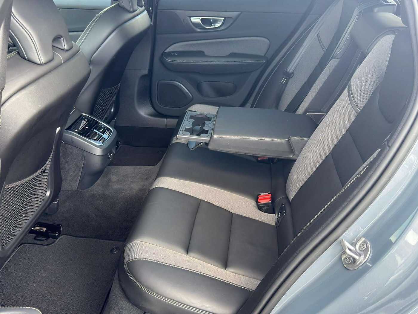 Volvo V60 Cross Country – Bild 9