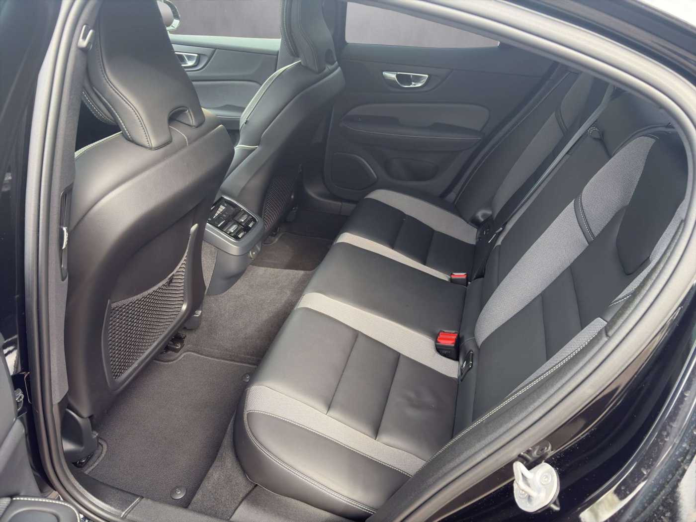 Volvo S60 – Bild 22