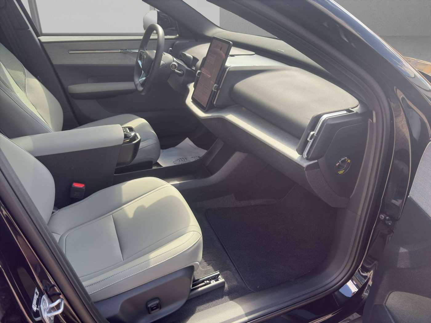 Volvo EX30 – Bild 11