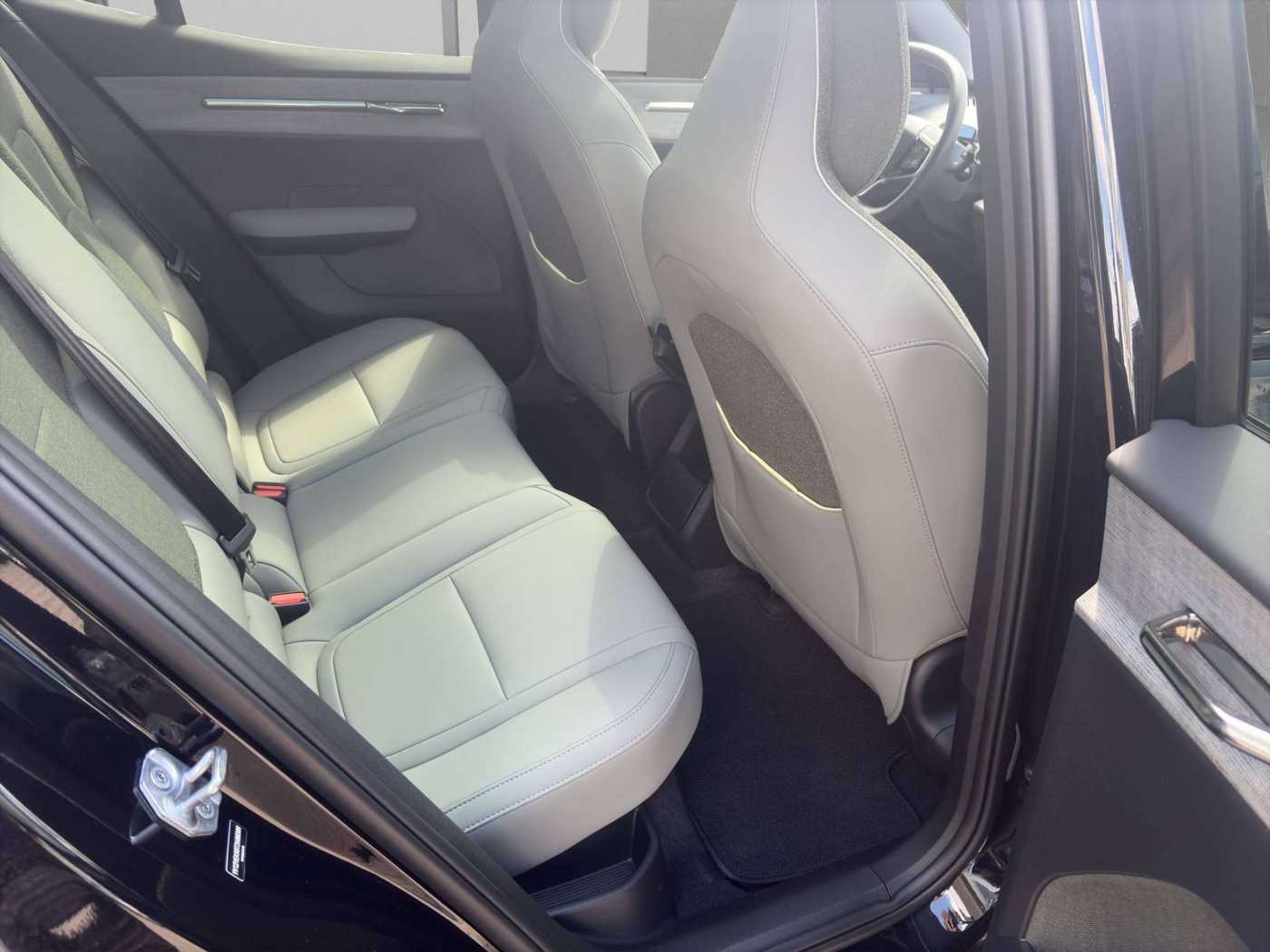 Volvo EX30 – Bild 12