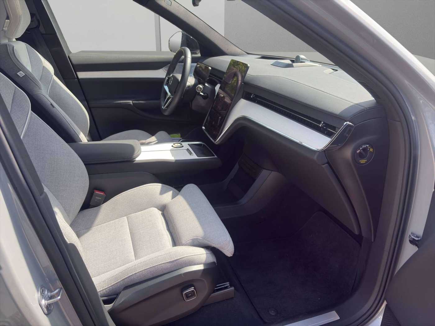Volvo EX90 – Bild 10