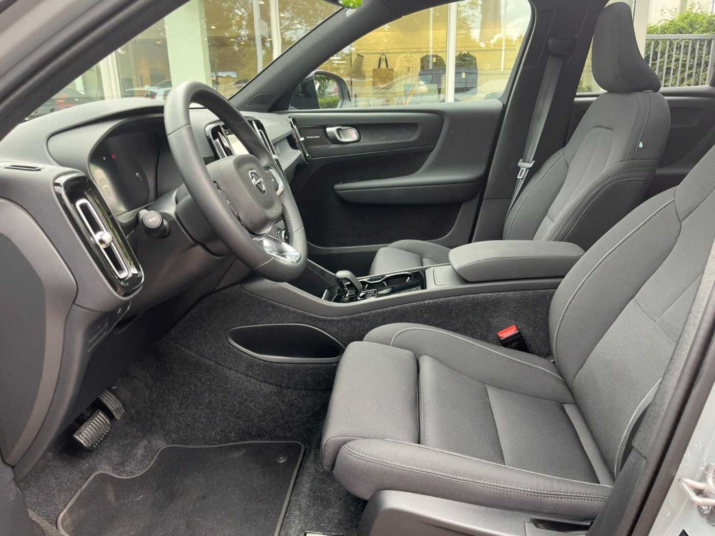 Volvo EX40 – Bild 25