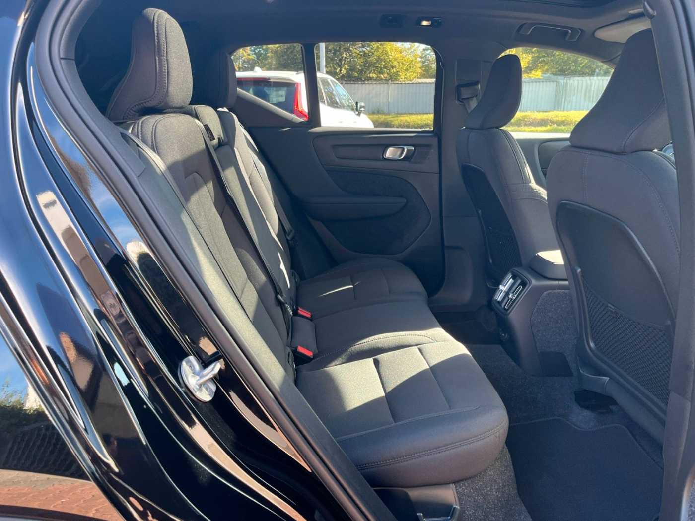 Volvo EX40 – Bild 28
